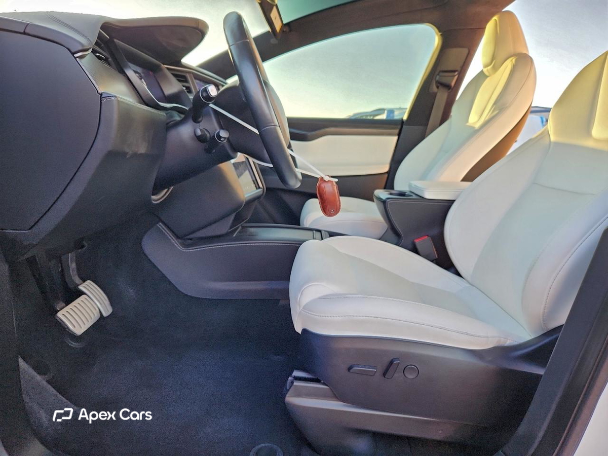 Tesla Model X 2020
