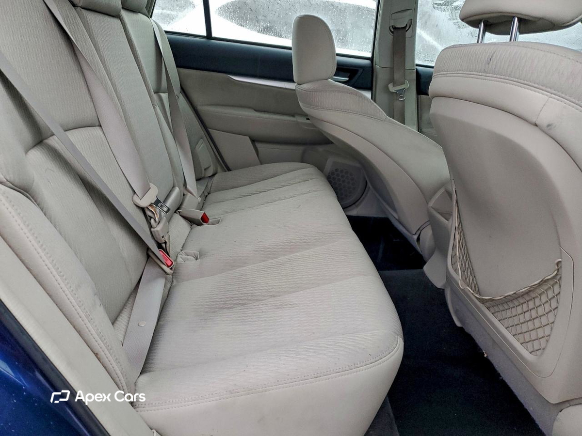 Subaru Outback 2011