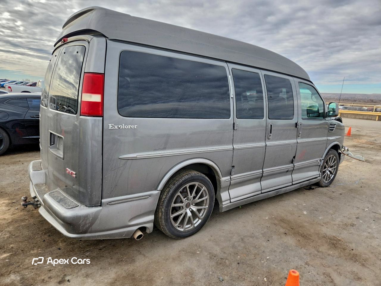 GMC Savana 2012