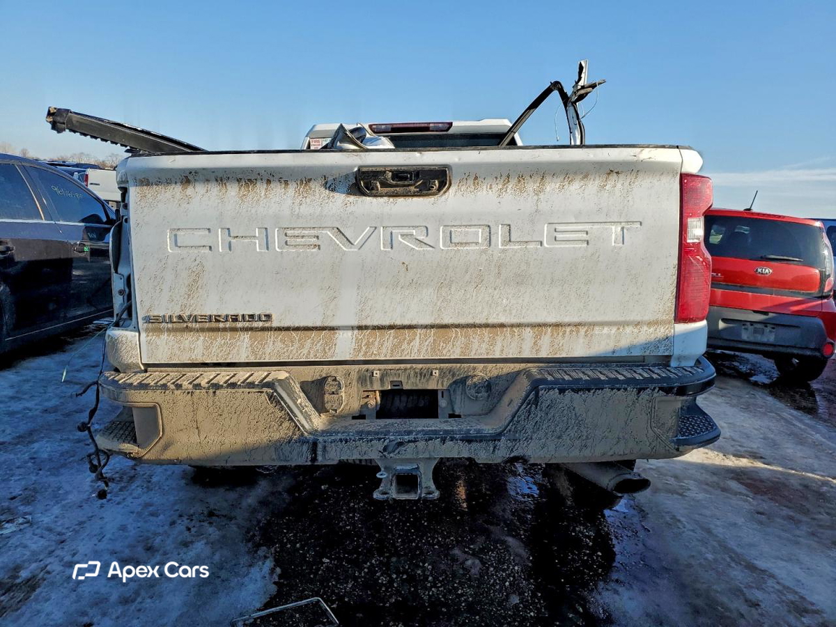 Chevrolet Silverado 2023