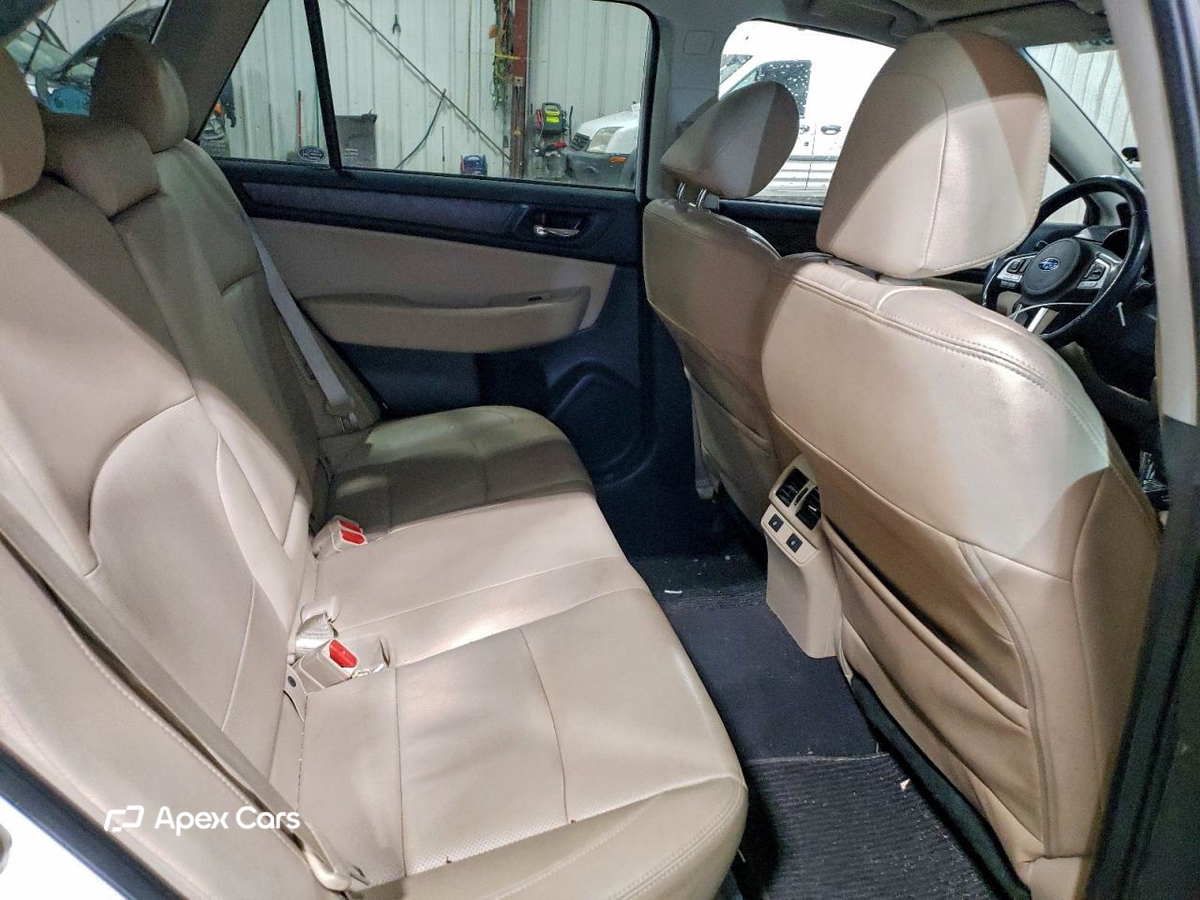 Subaru Outback 2016