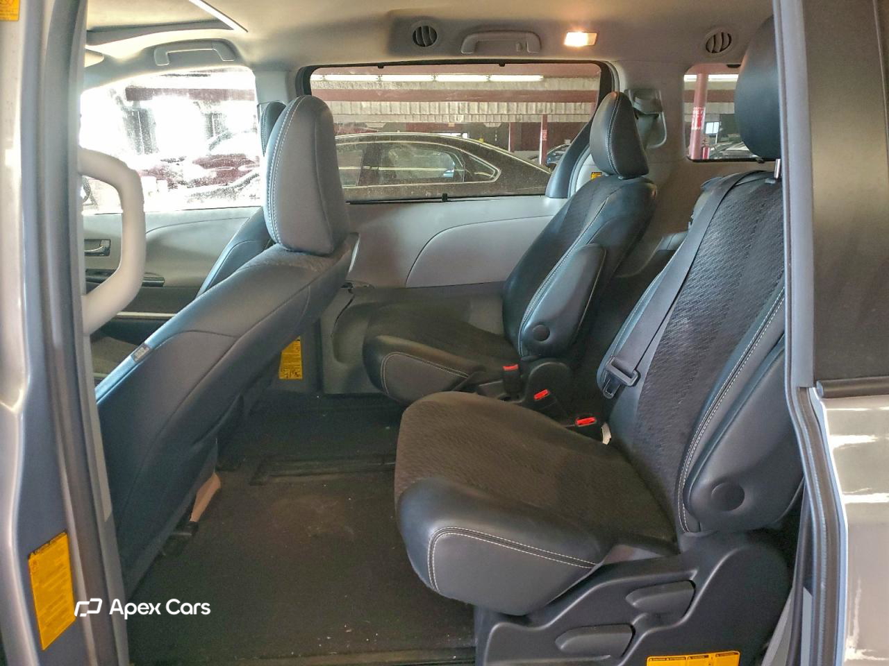 Toyota Sienna 2012