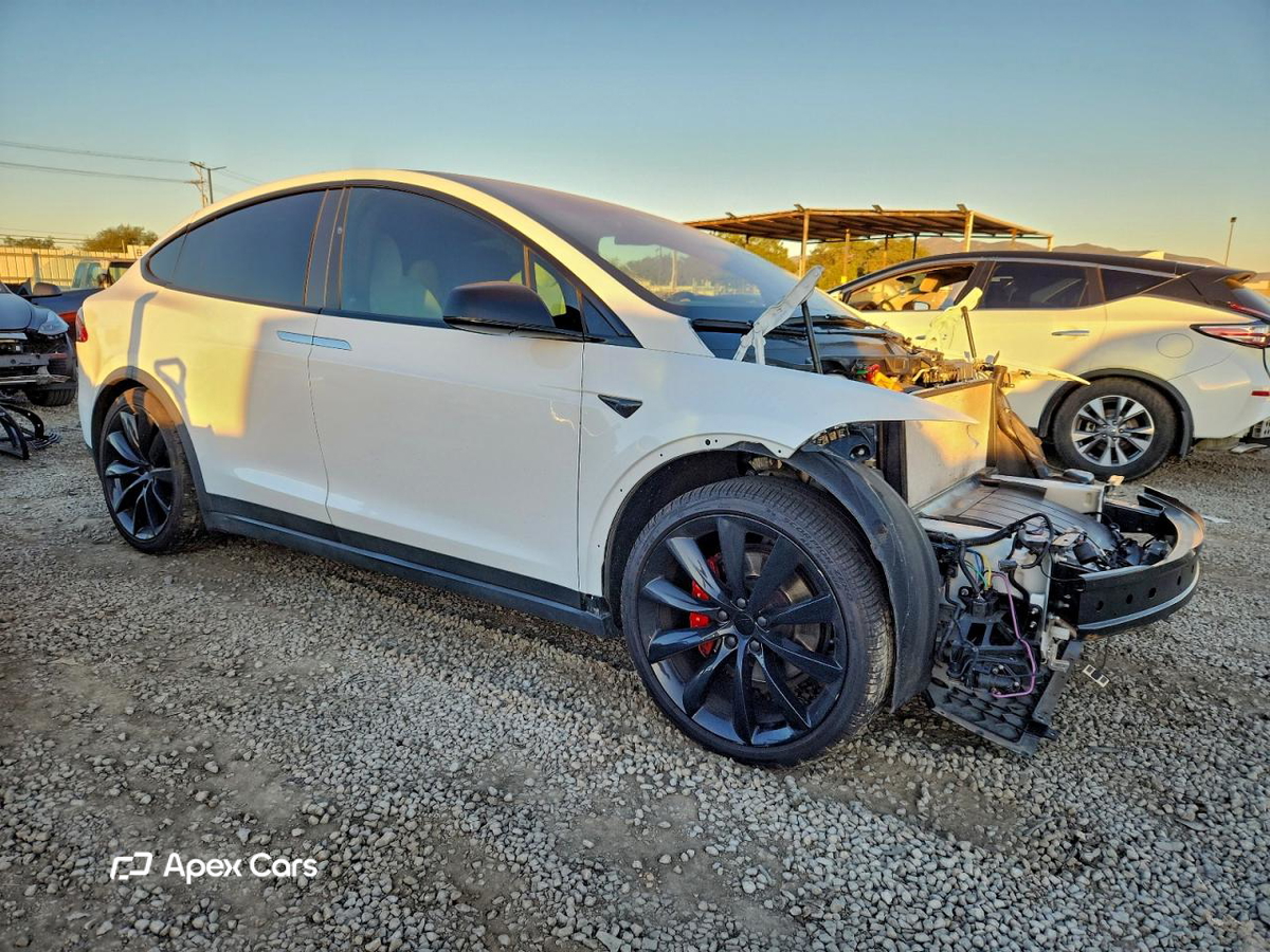Tesla Model X 2020
