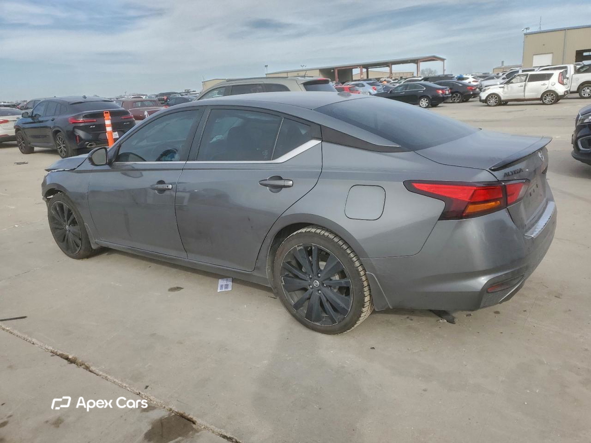 Nissan Altima 2022
