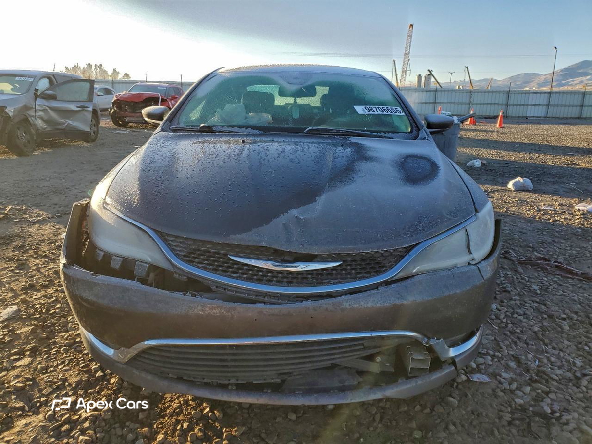 Chrysler 200 2015
