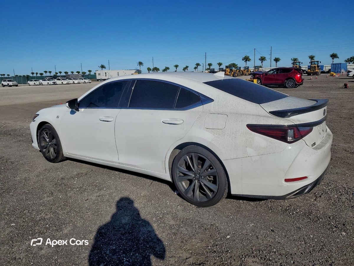 Lexus ES 2019