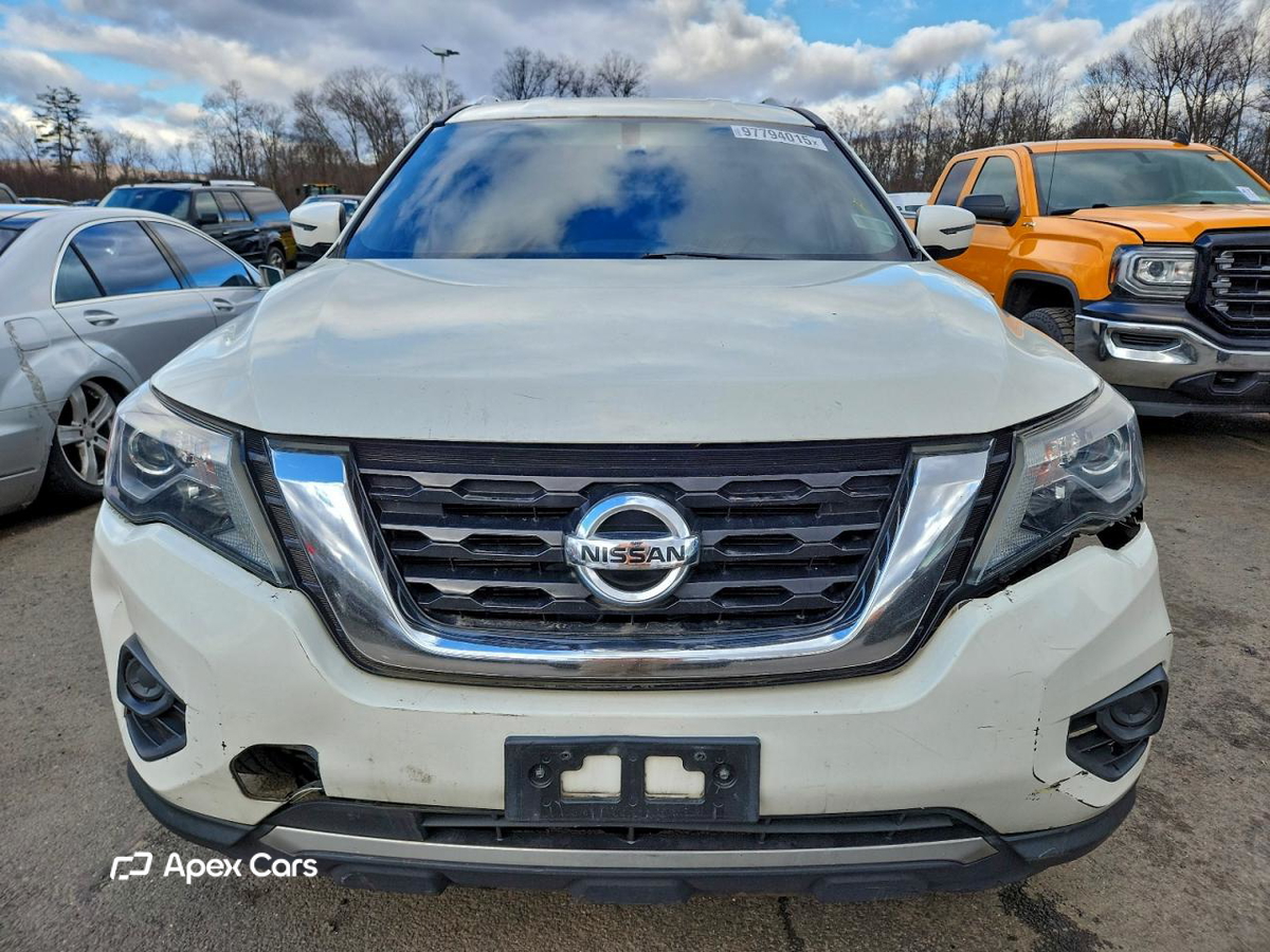 Nissan Pathfinder 2018