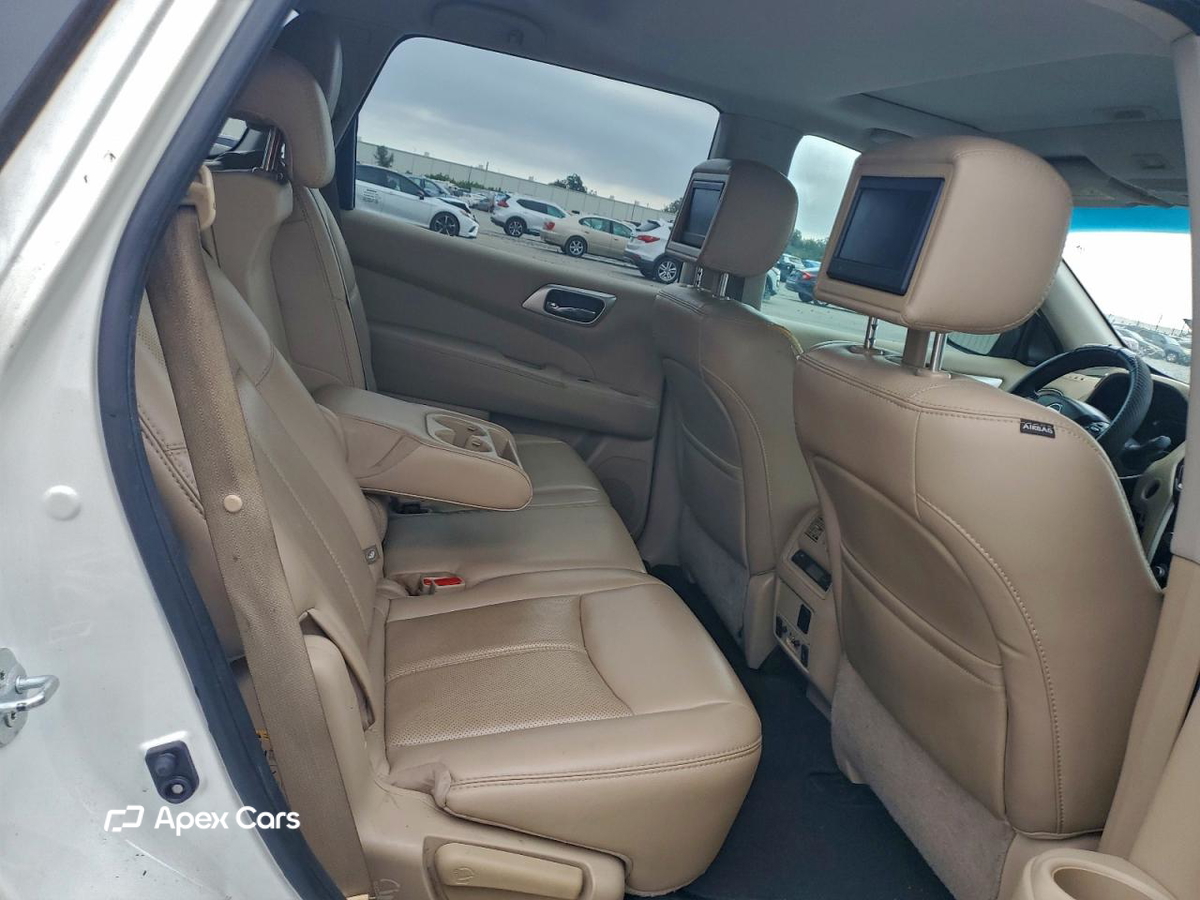 Nissan Pathfinder 2016