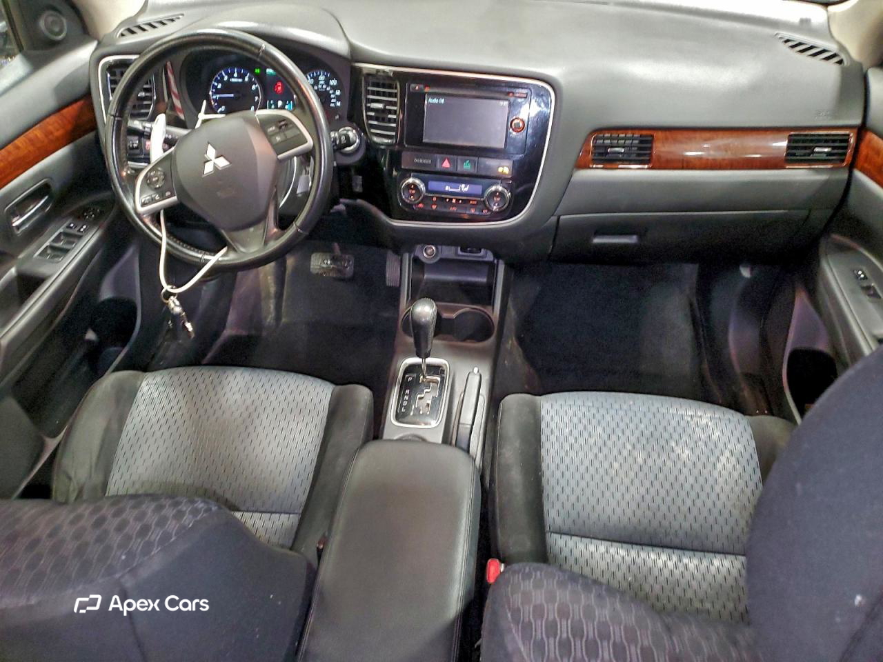 Mitsubishi Outlander 2014