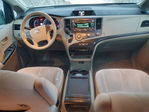 Toyota Sienna 2011