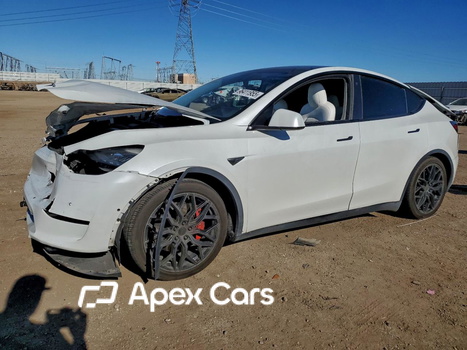 Tesla Model Y 2021 - Image 1 of 13