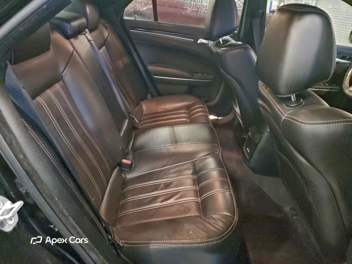 Chrysler 300 2017