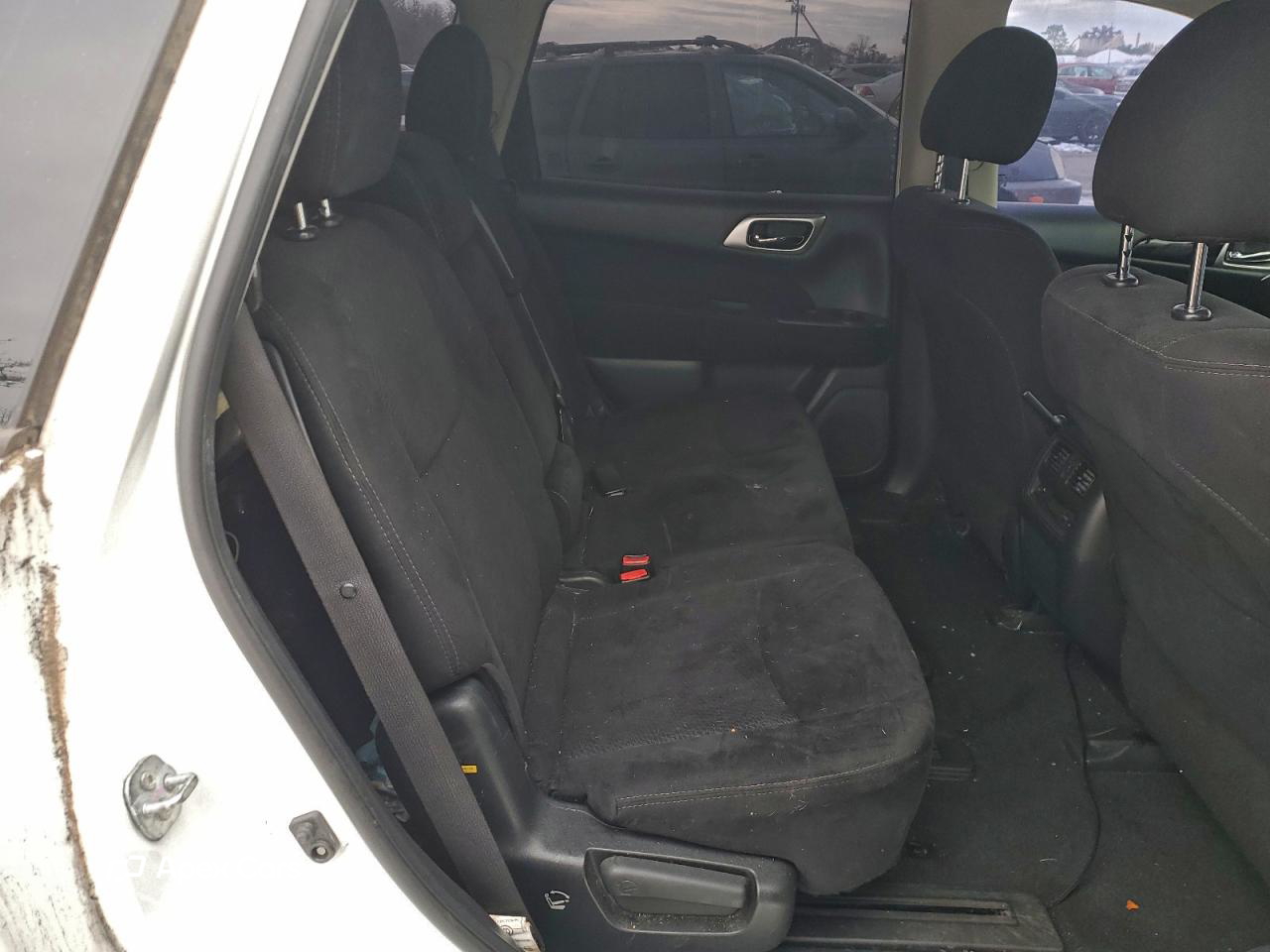 Nissan Pathfinder 2016