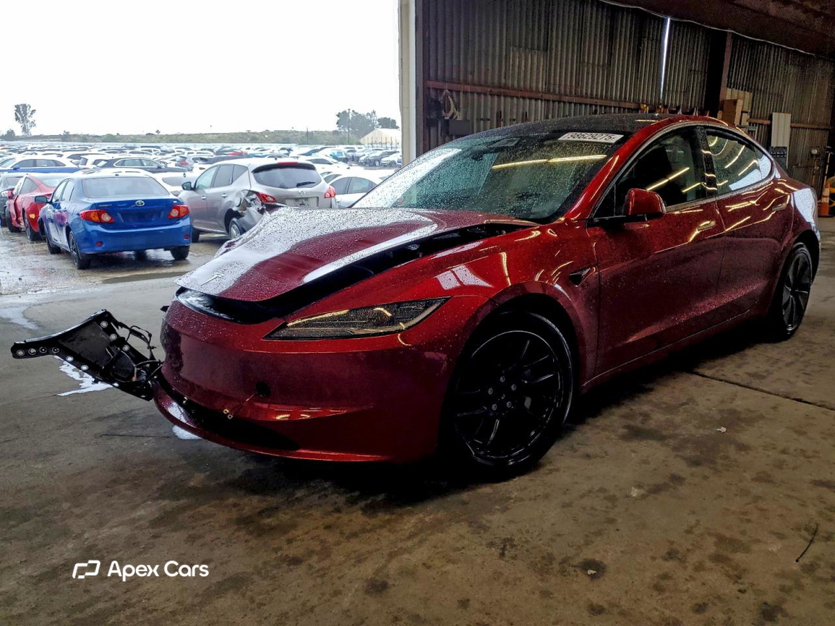 Tesla Model 3 2024