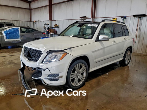 Mercedes-Benz  2014 - Image 1 of 13