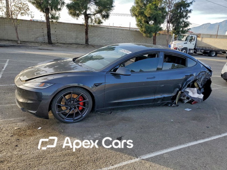 Tesla Model 3 2024 - Image 1 of 13