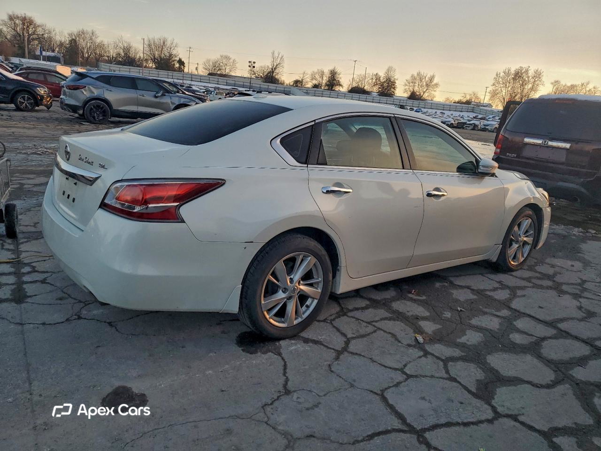 Nissan Altima 2015