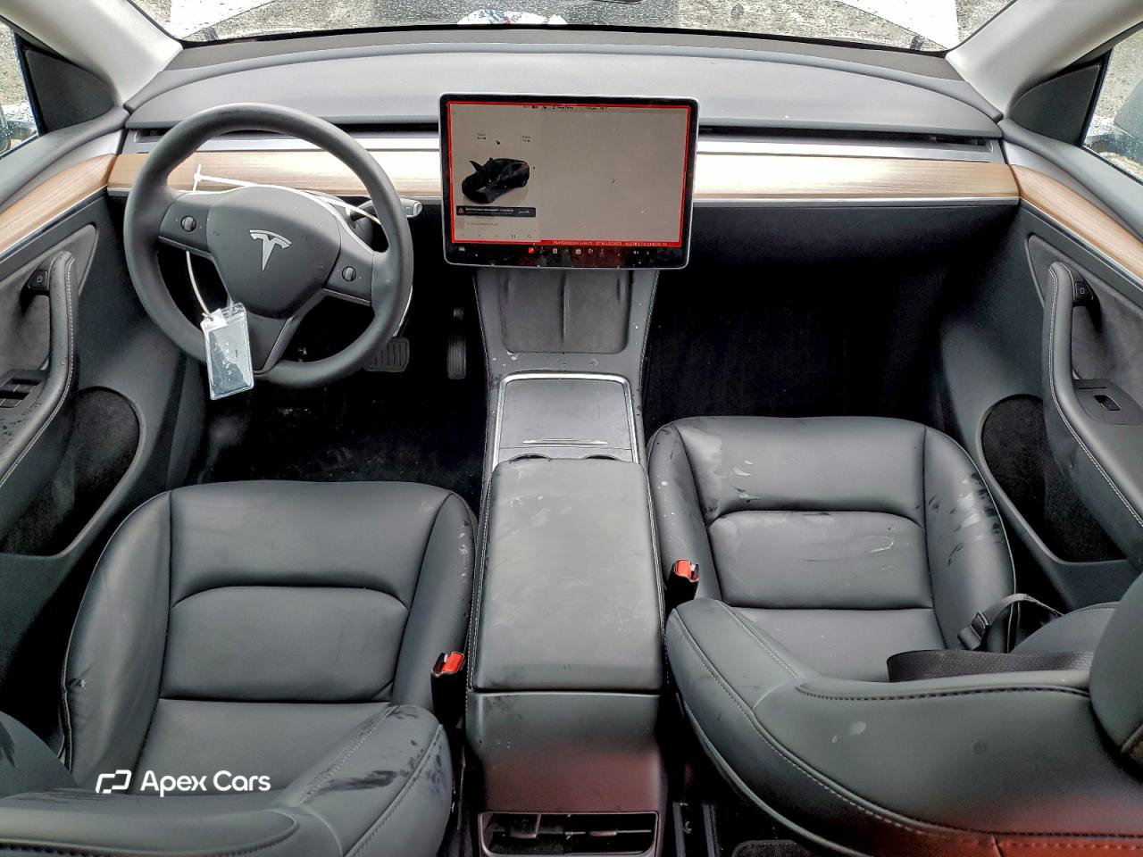 Tesla Model Y 2025