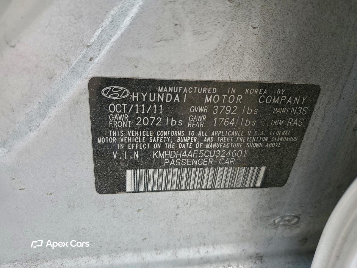 Hyundai Elantra 2012