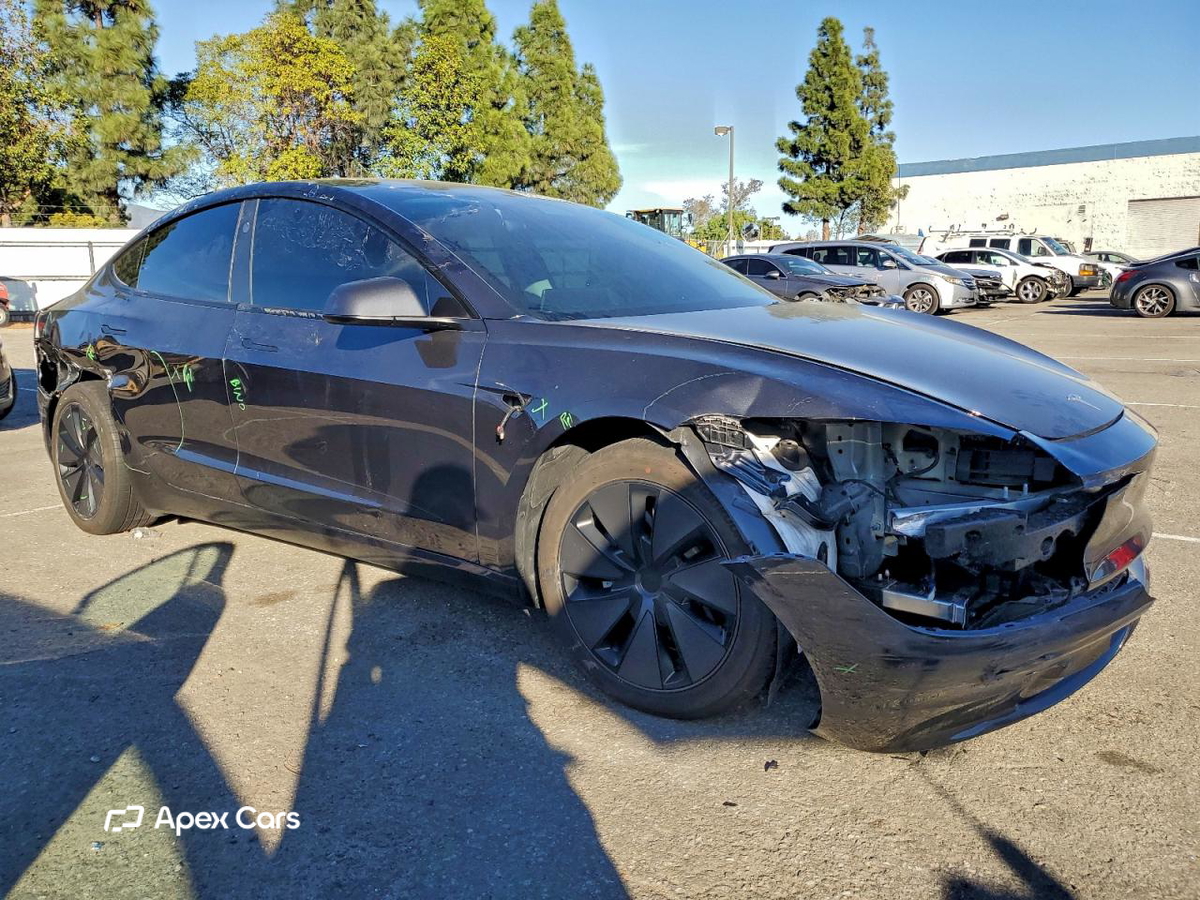 Tesla Model 3 2025