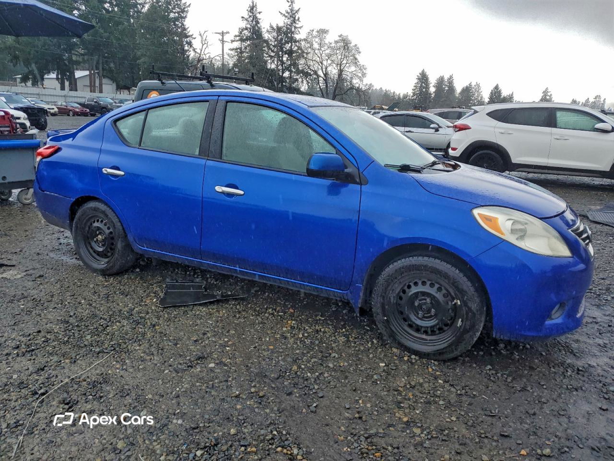 Nissan Versa 2014