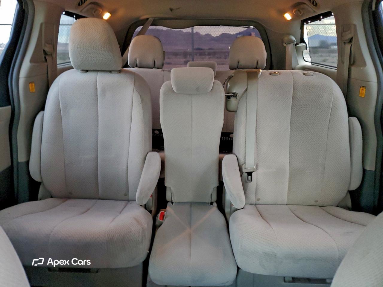 Toyota Sienna 2012