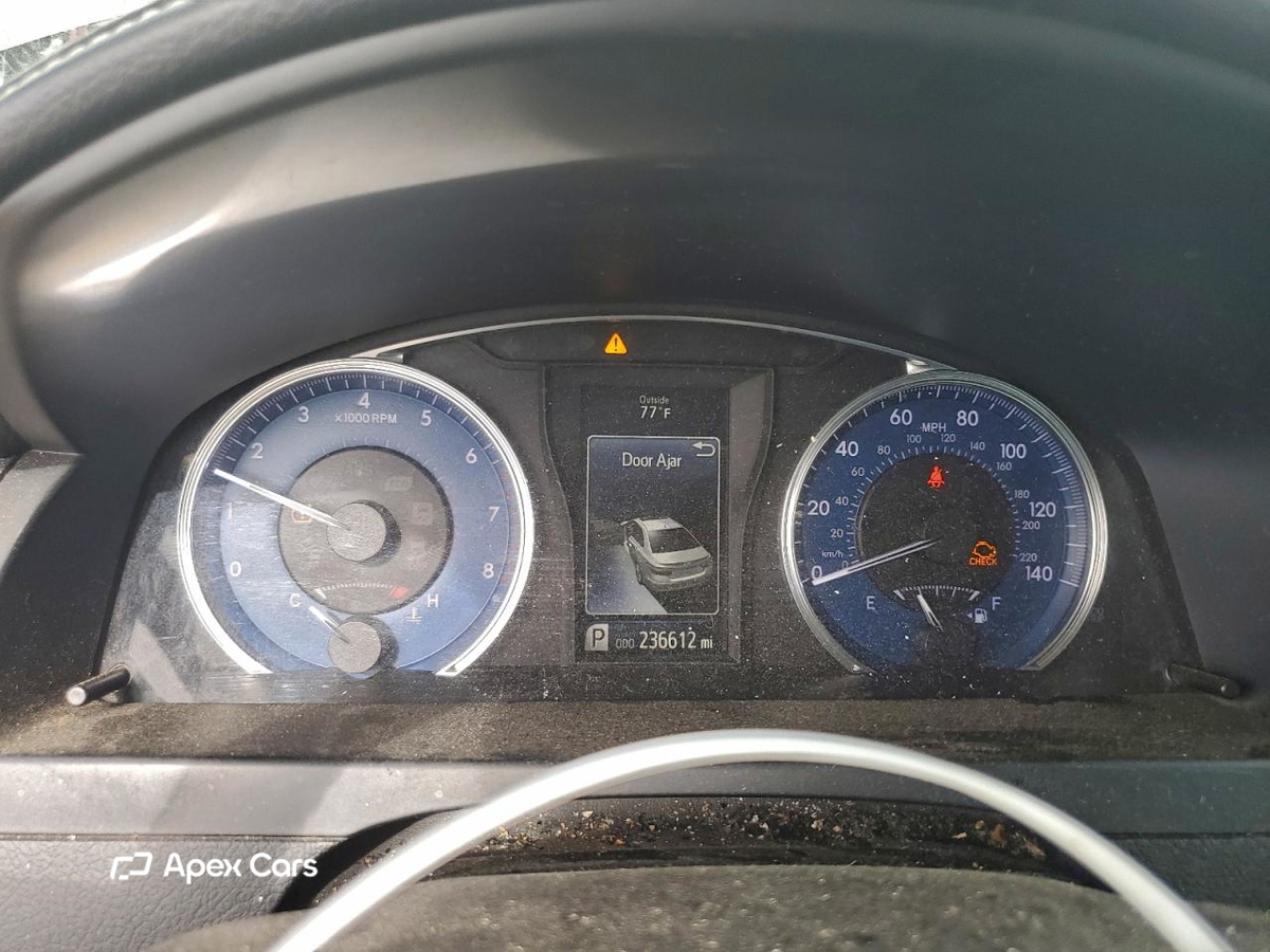 Toyota Camry 2016