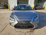 Lexus ES 2019