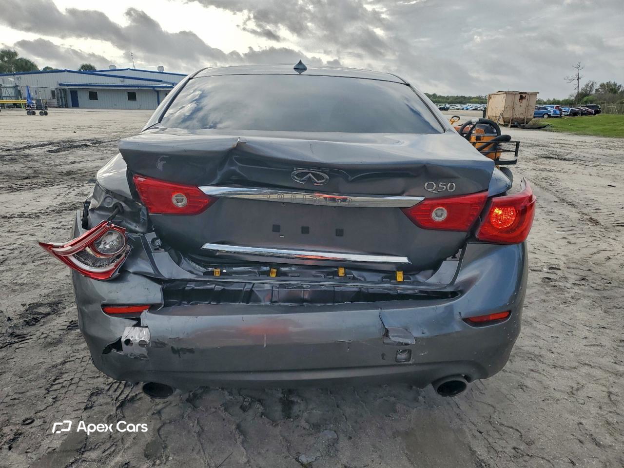 Infiniti Q50 2015
