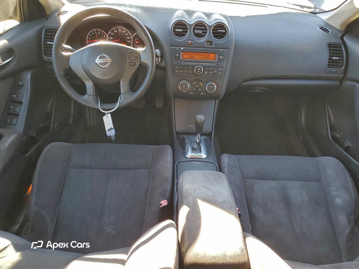 Nissan Altima 2011
