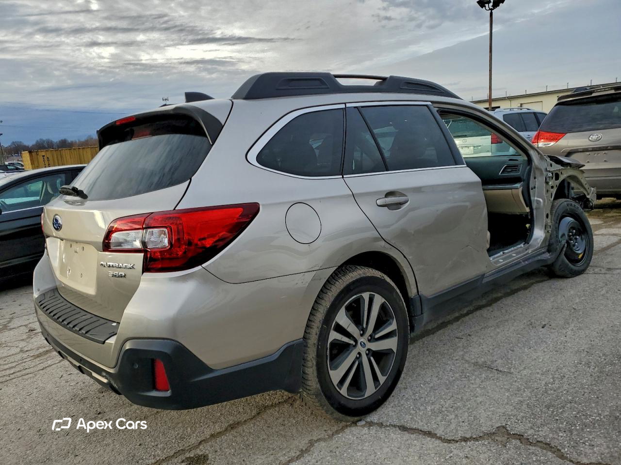 Subaru Outback 2018