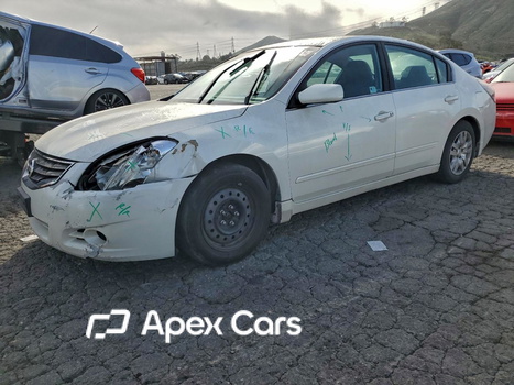 Nissan Altima 2012 - Zdjęcie 1 z 12