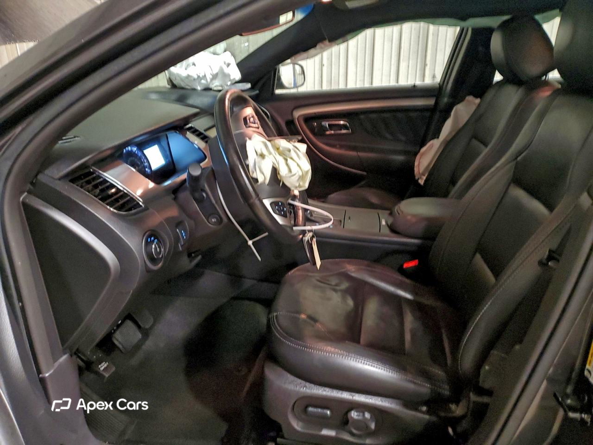 Ford Taurus 2015