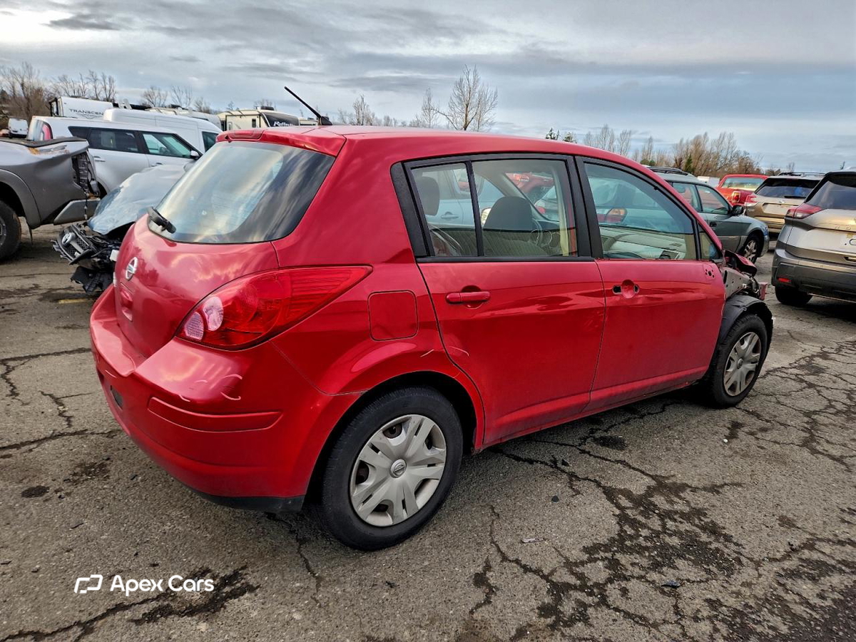 Nissan Versa 2012