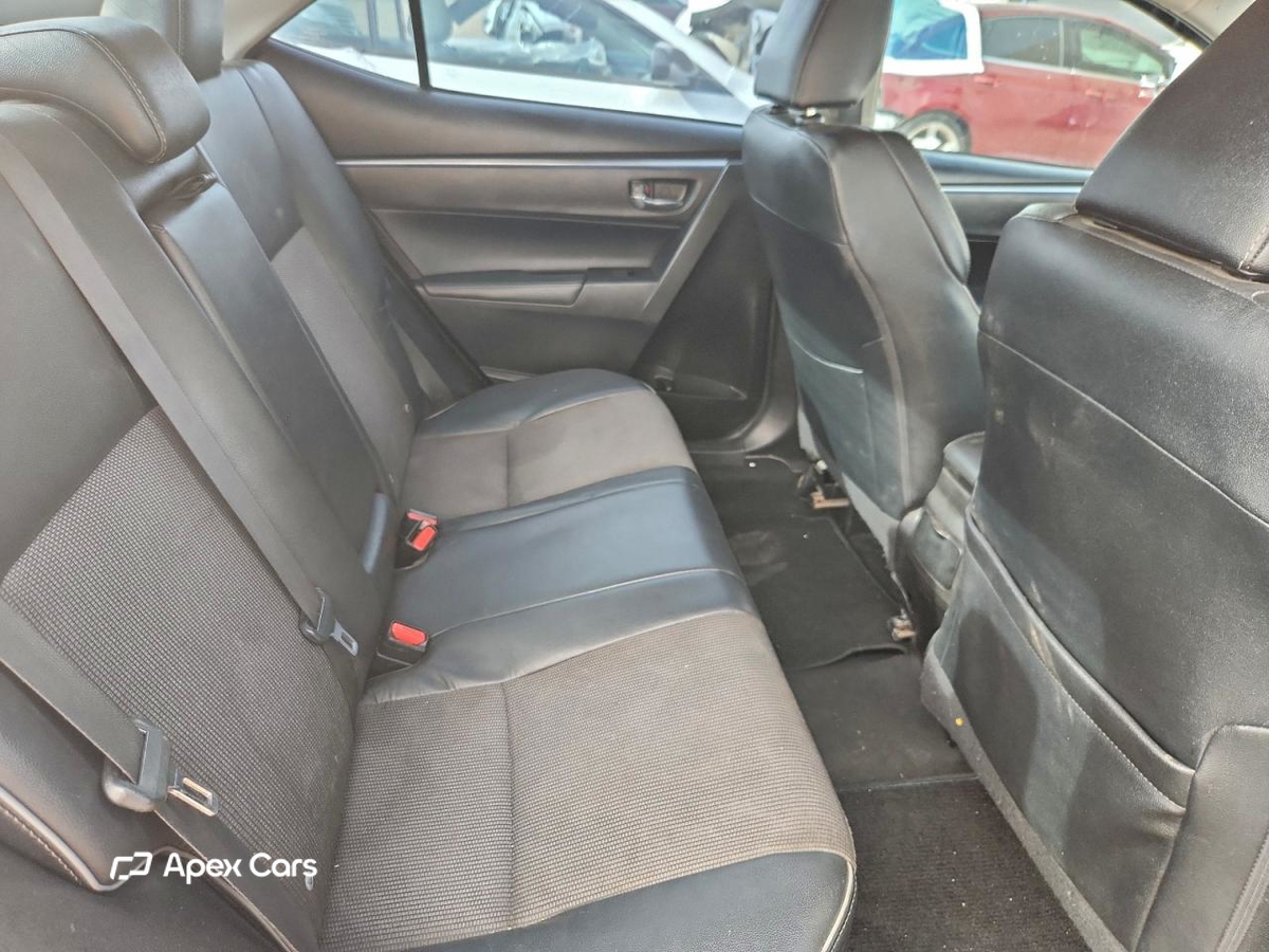 Toyota Corolla 2015