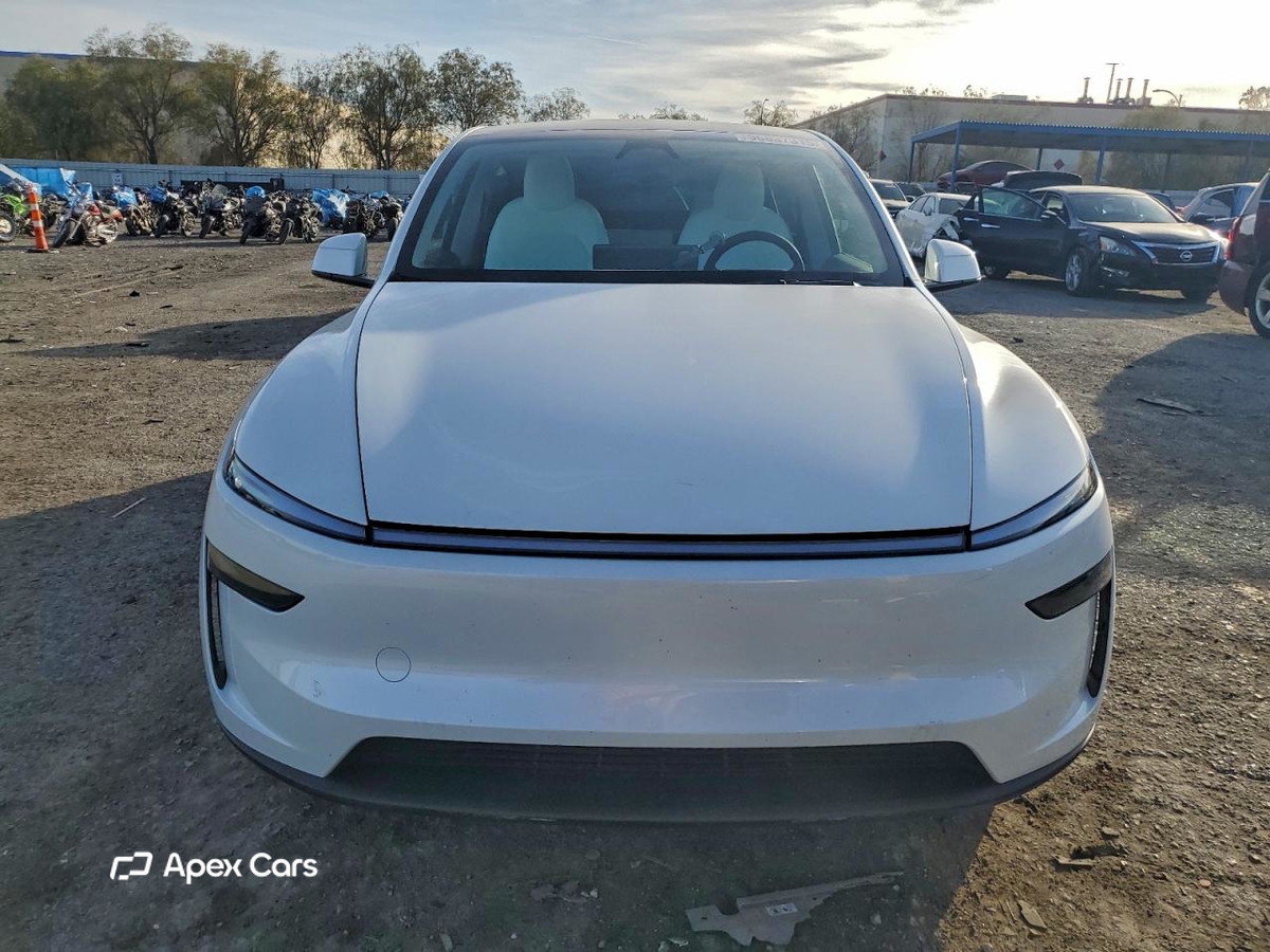Tesla Model Y 2026