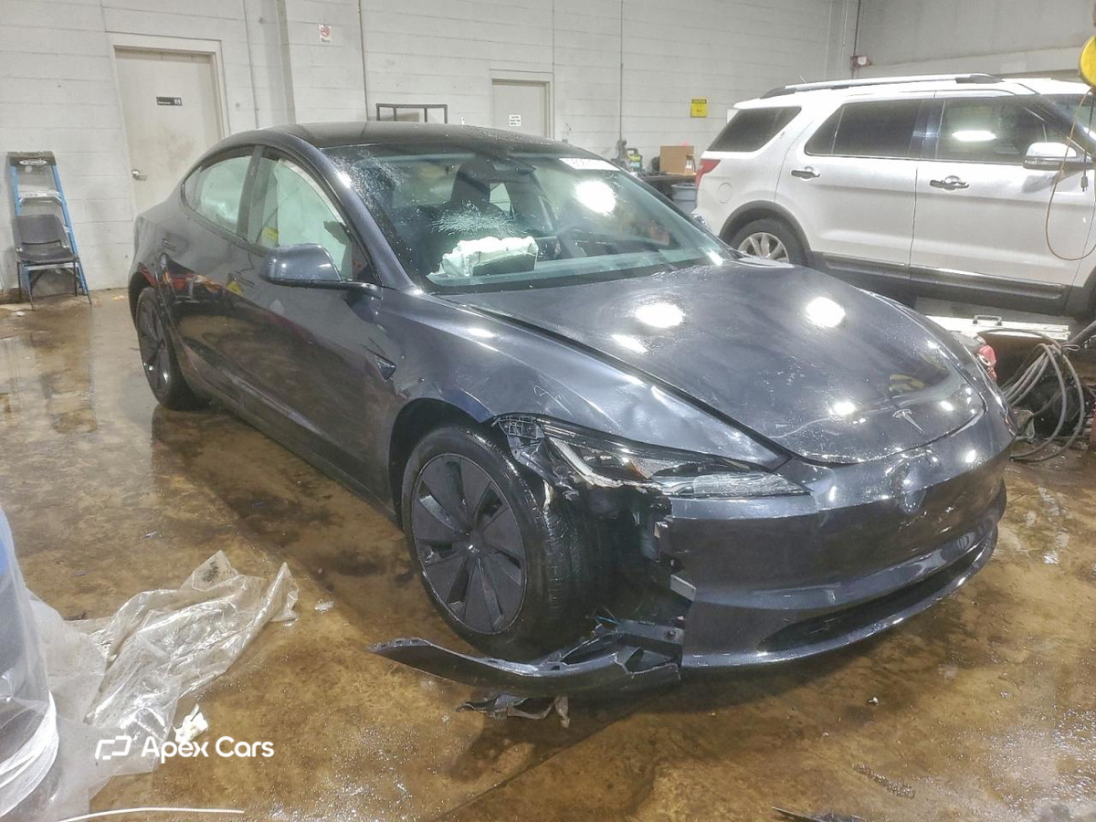 Tesla Model 3 2025