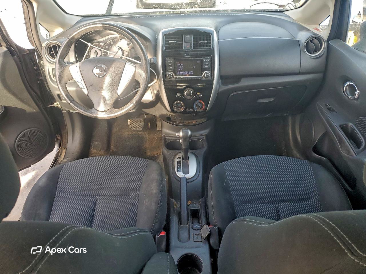 Nissan Versa 2015