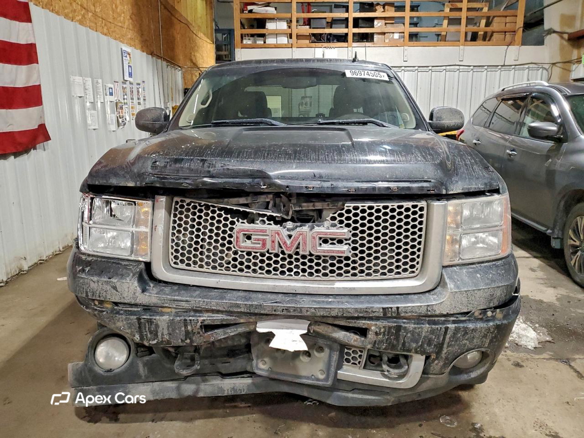 GMC Sierra 2011