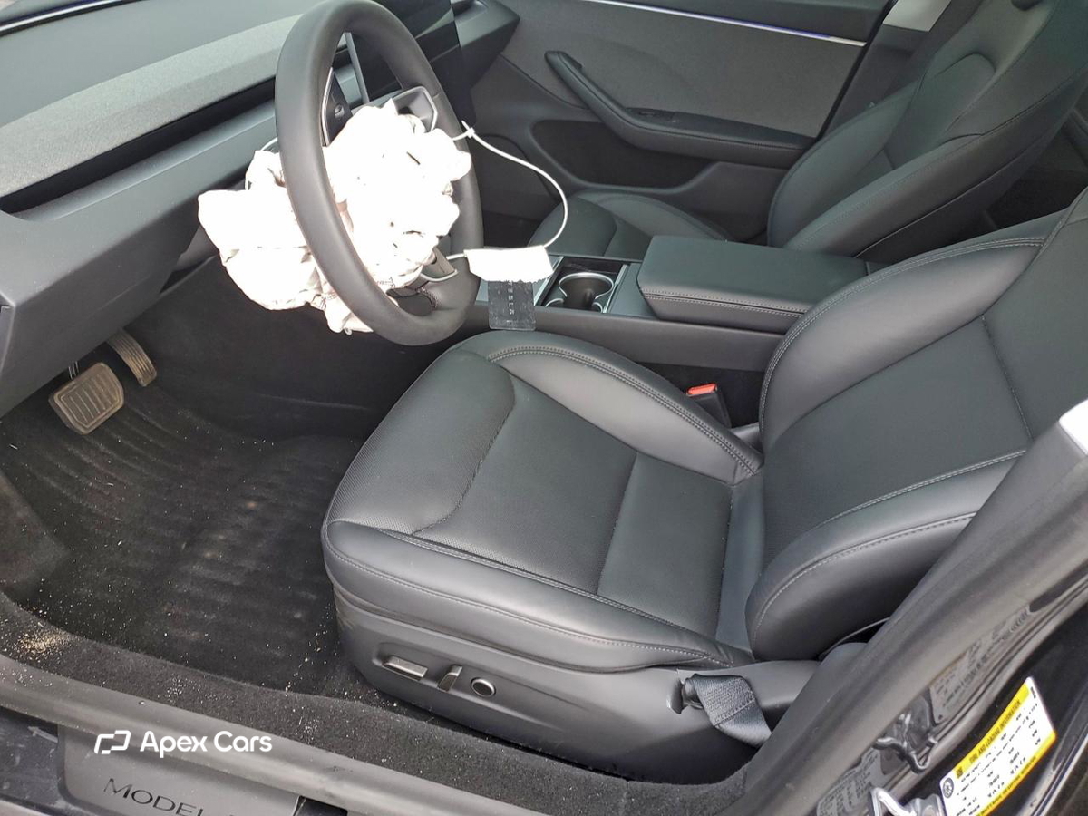 Tesla Model 3 2025
