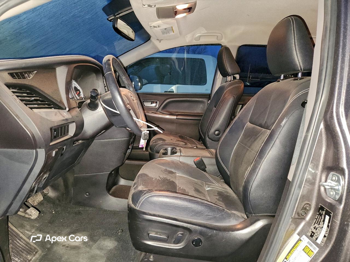 Toyota Sienna 2017