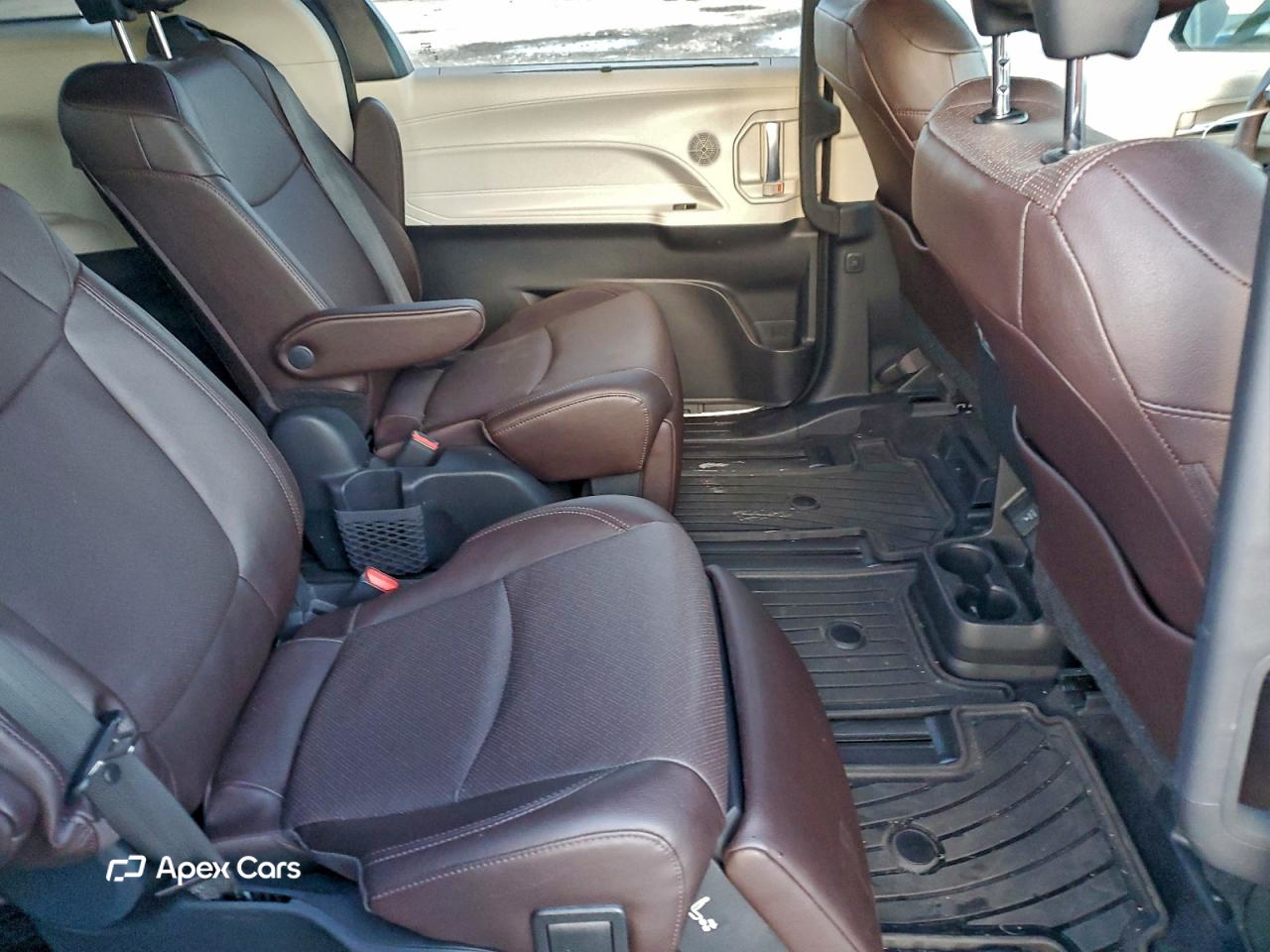 Toyota Sienna 2023