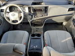 Toyota Sienna 2011