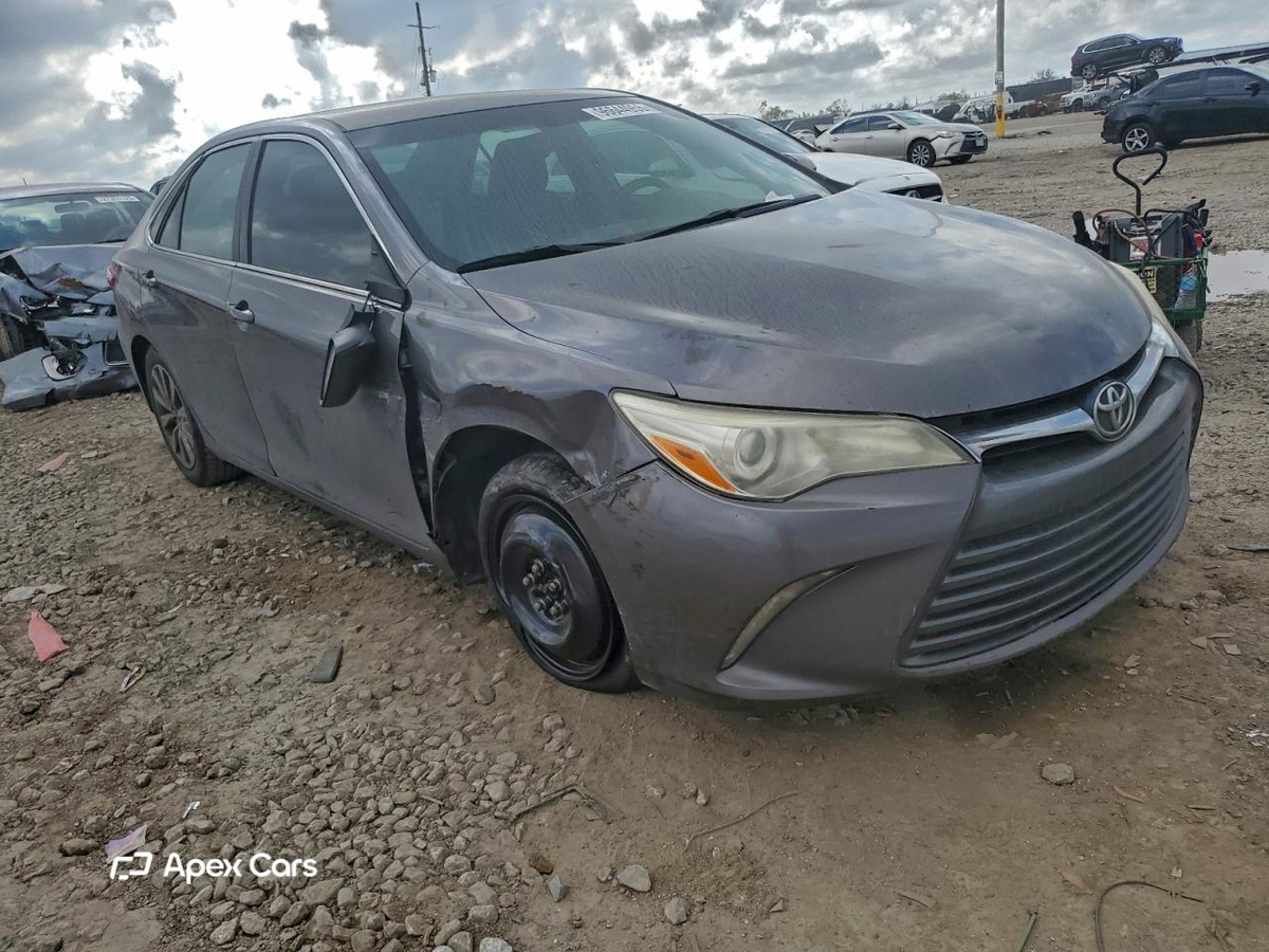Toyota Camry 2016