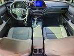 Lexus UX 2023