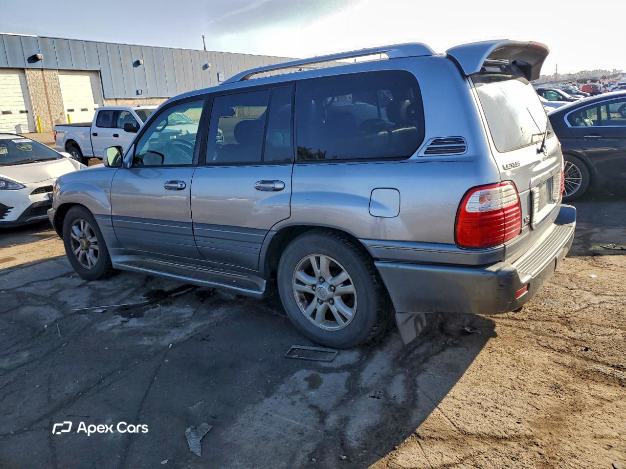 Lexus LX 2004