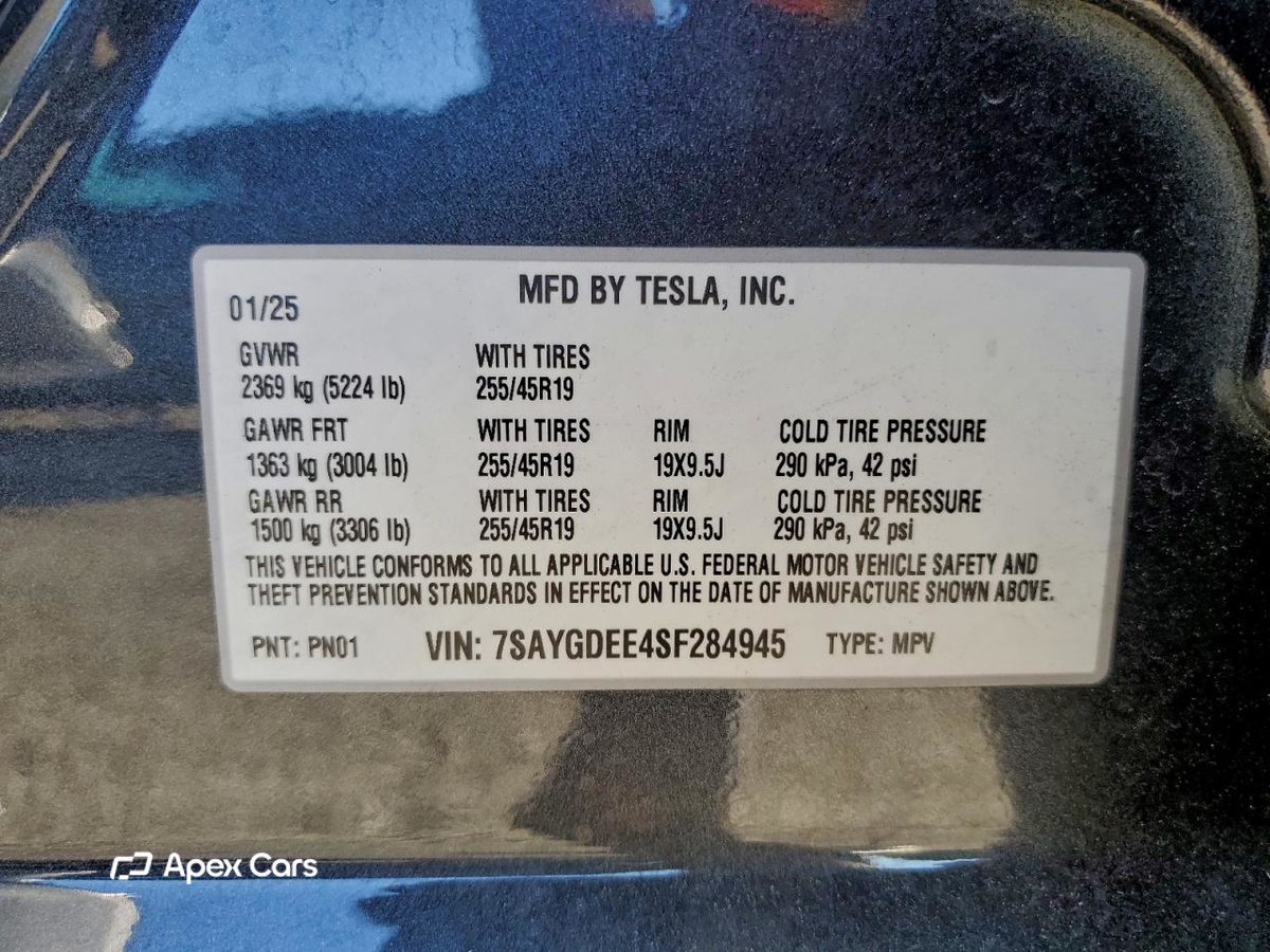 Tesla Model Y 2025