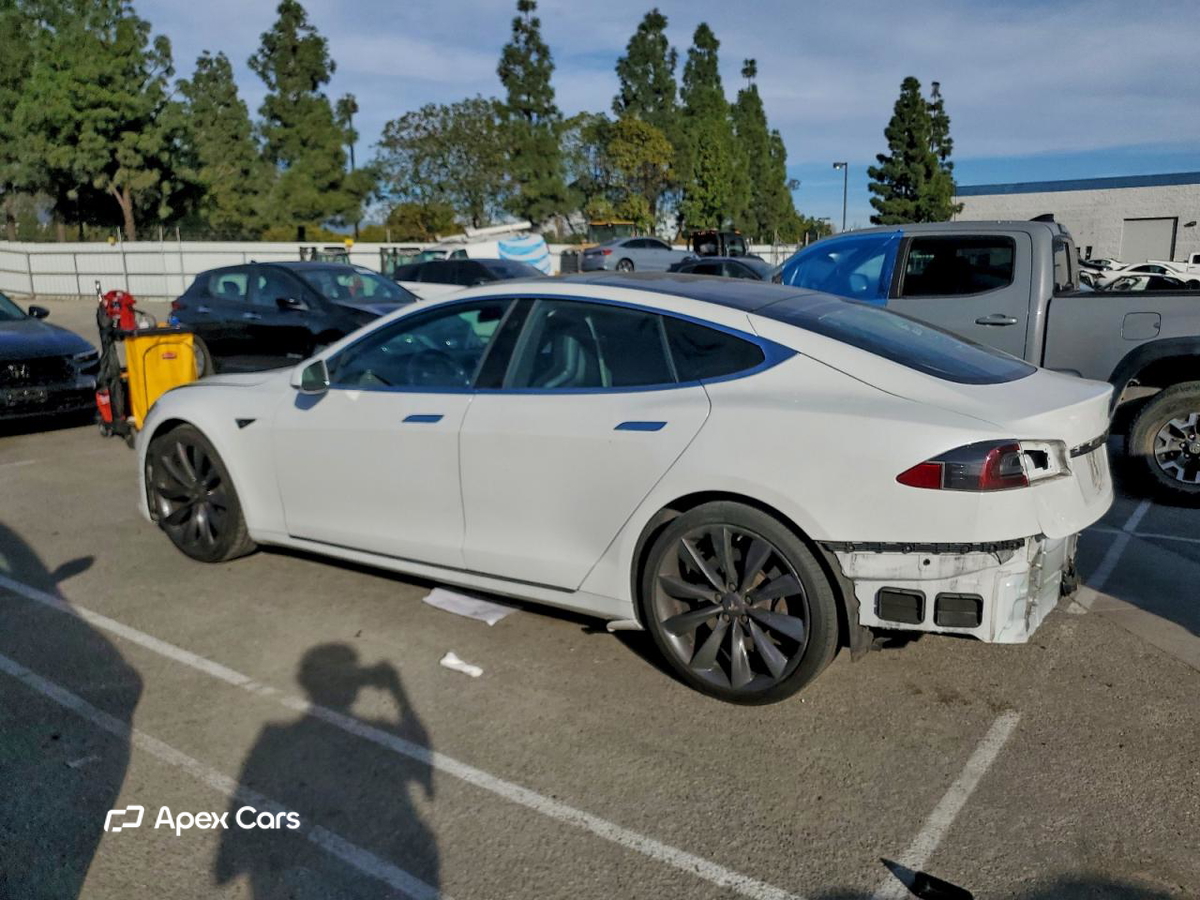 Tesla Model S 2016