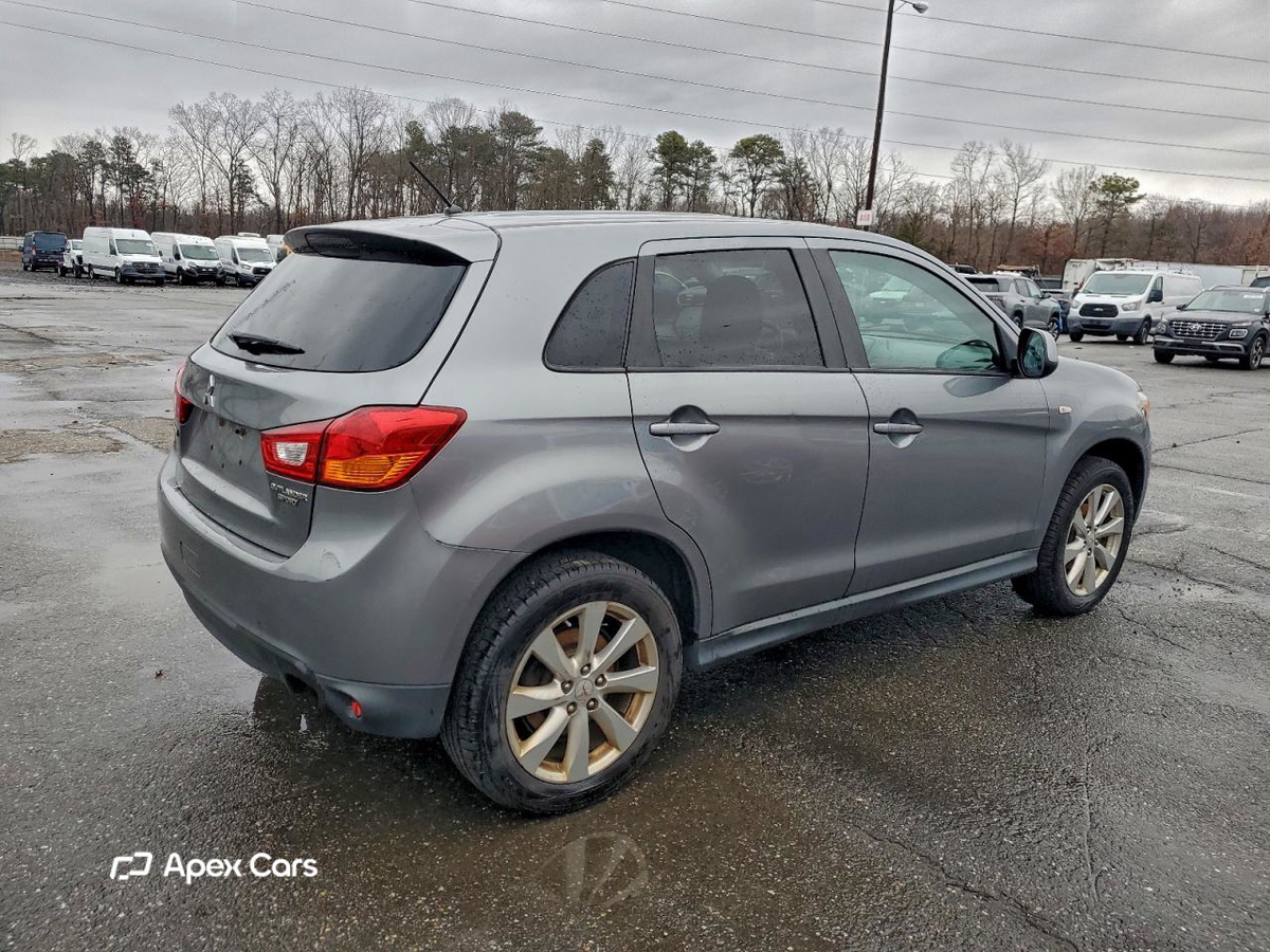 Mitsubishi Outlander 2015
