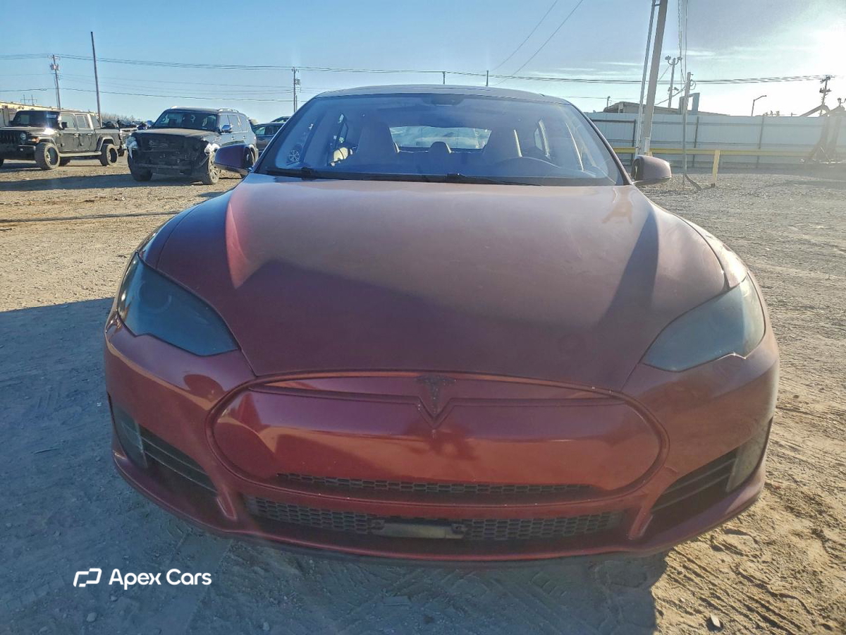 Tesla Model S 2012